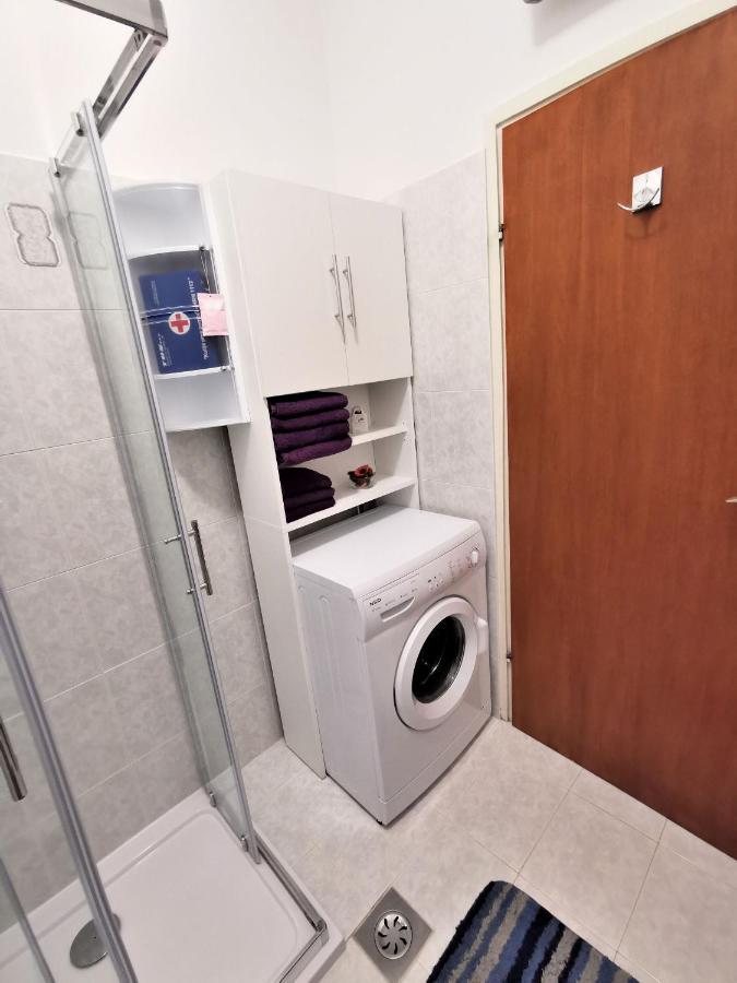 Apartment Delost 洛夫兰 外观 照片