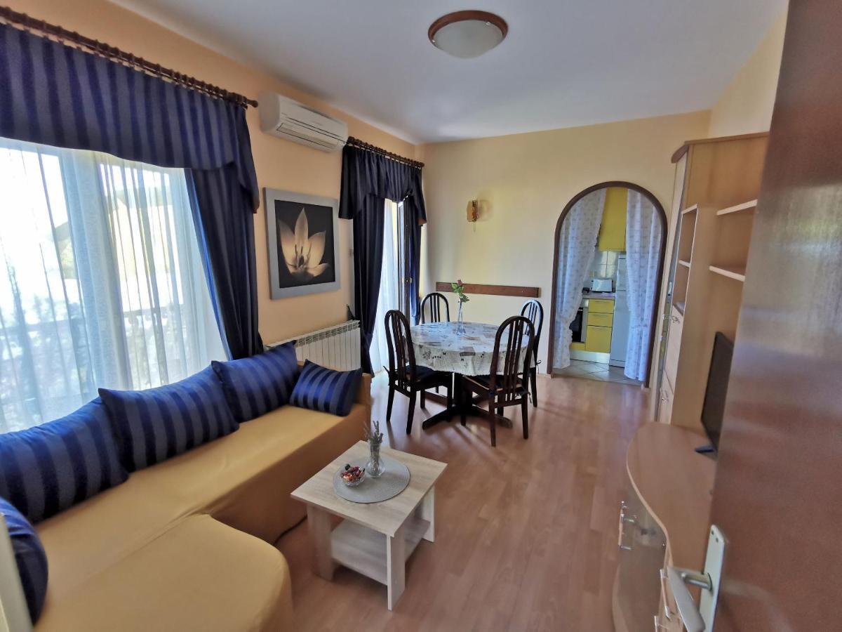 Apartment Delost 洛夫兰 外观 照片